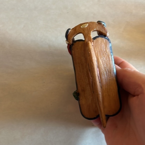 EUC Painted resin ornaments Sledding Girl & Skating Snowman Christmas decoration - Picture 5 of 13